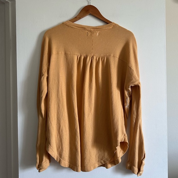 Free People We the Free Free Spirit Henley Long Sleeve Tee Size Small EUC - Picture 8 of 11